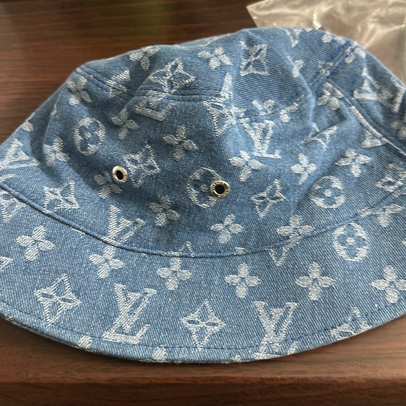DENIM BUCKET HAT - Picture 1 of 2